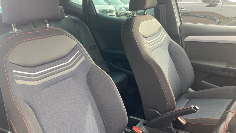 SEAT Arona 1.0 TSI 110 FR 5dr Petrol Hatchback